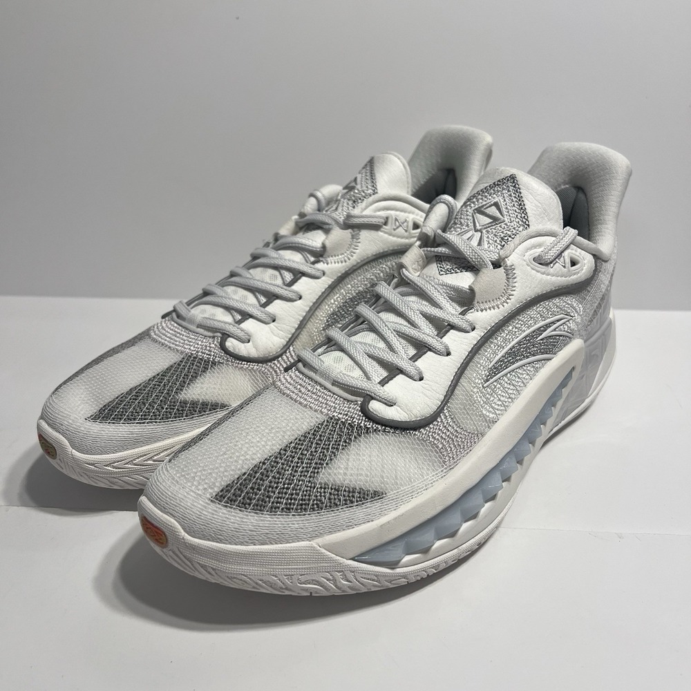 Anta Basketball Shoes Size 13.5 White NWOB